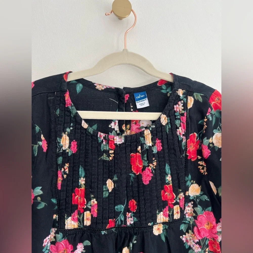 Old Navy beautiful old