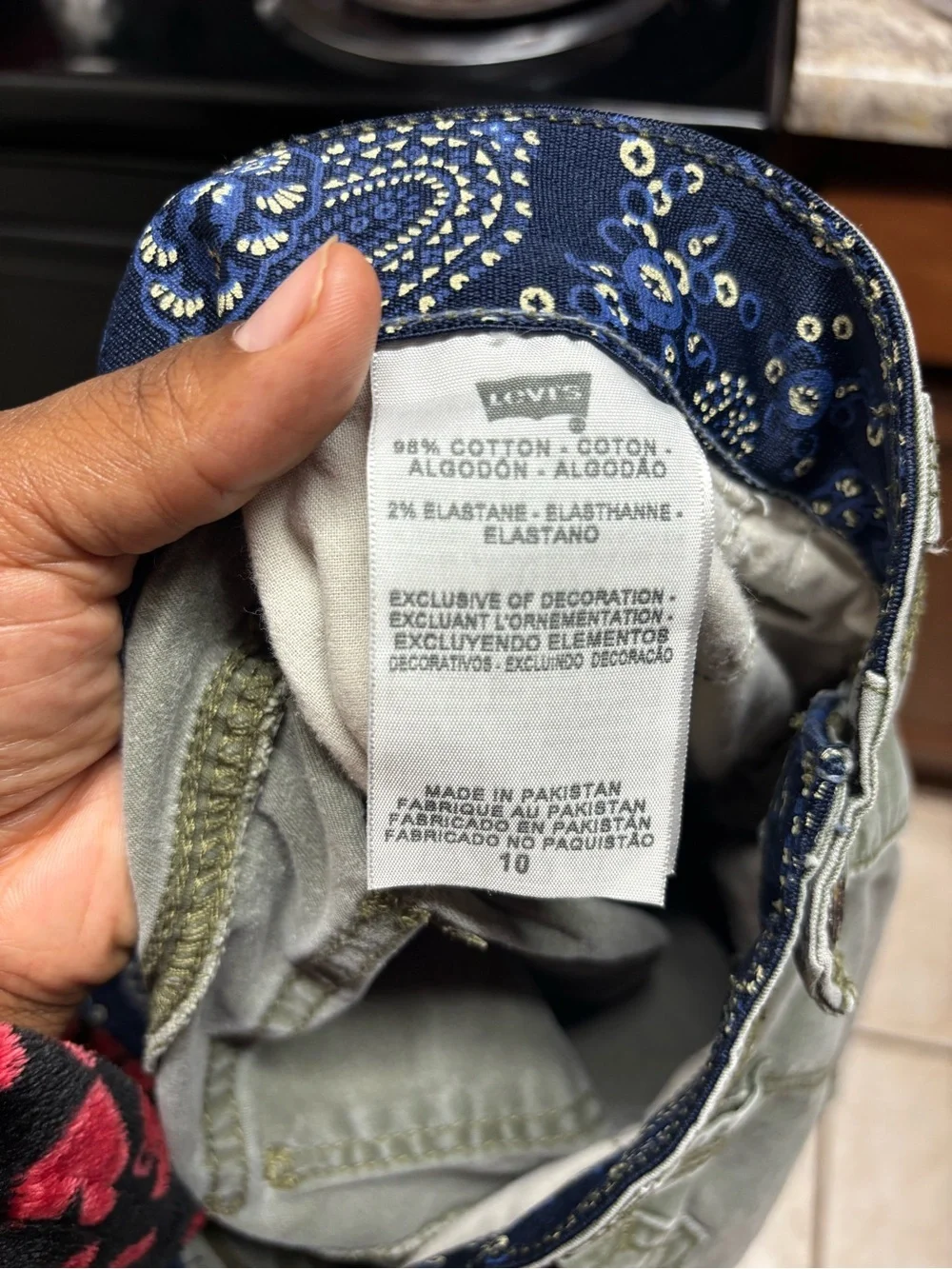 Levis questions leave