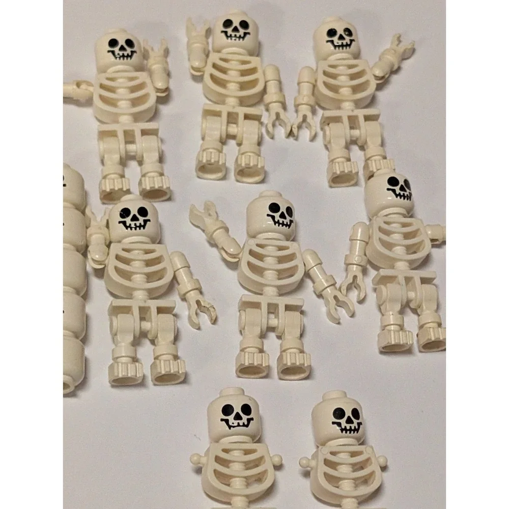 Vintage 1998 LEGO Adventurers Egypt‎ Tomb Skeletons Lot 6+
