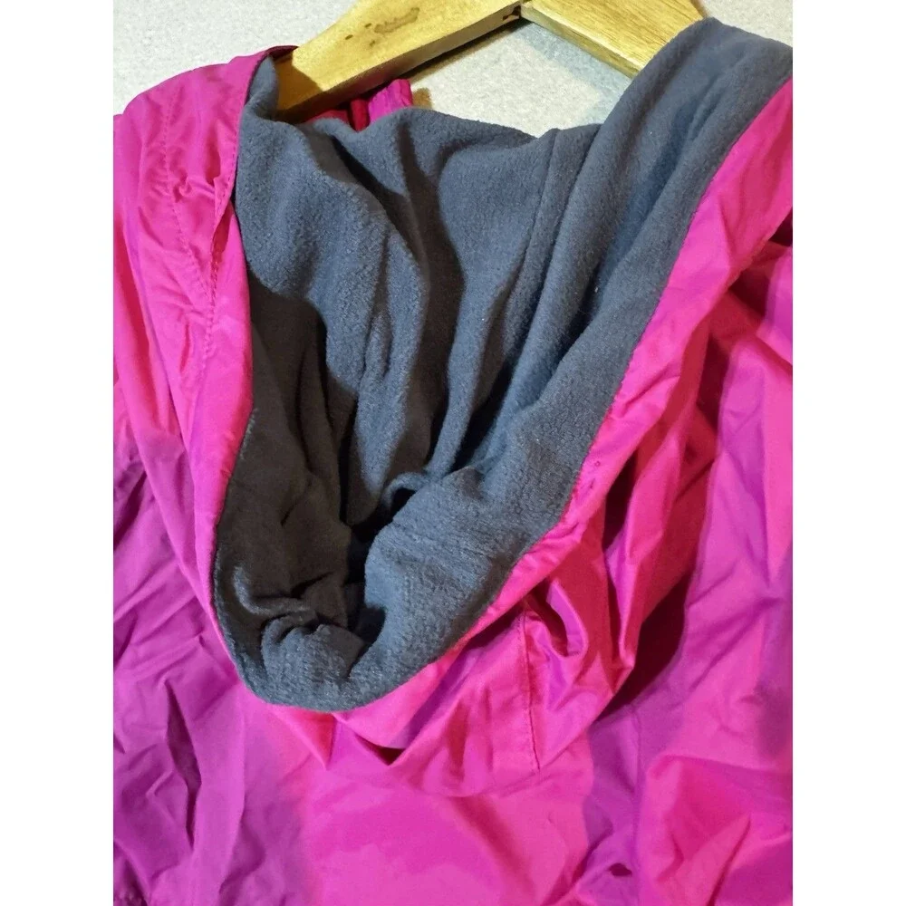 Columbia rain jacket