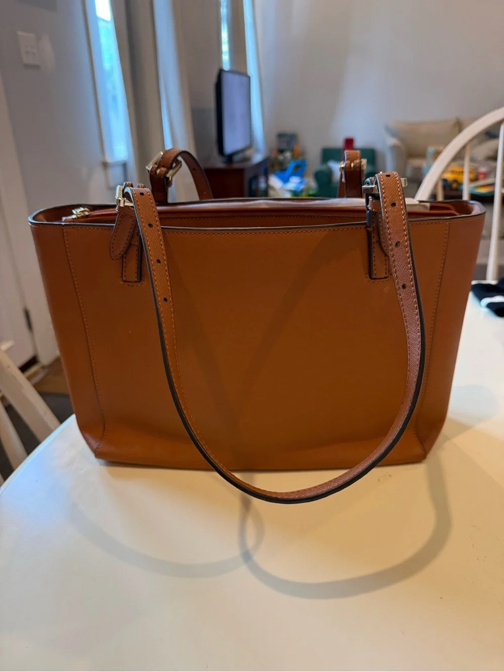 Tory Burch no tags