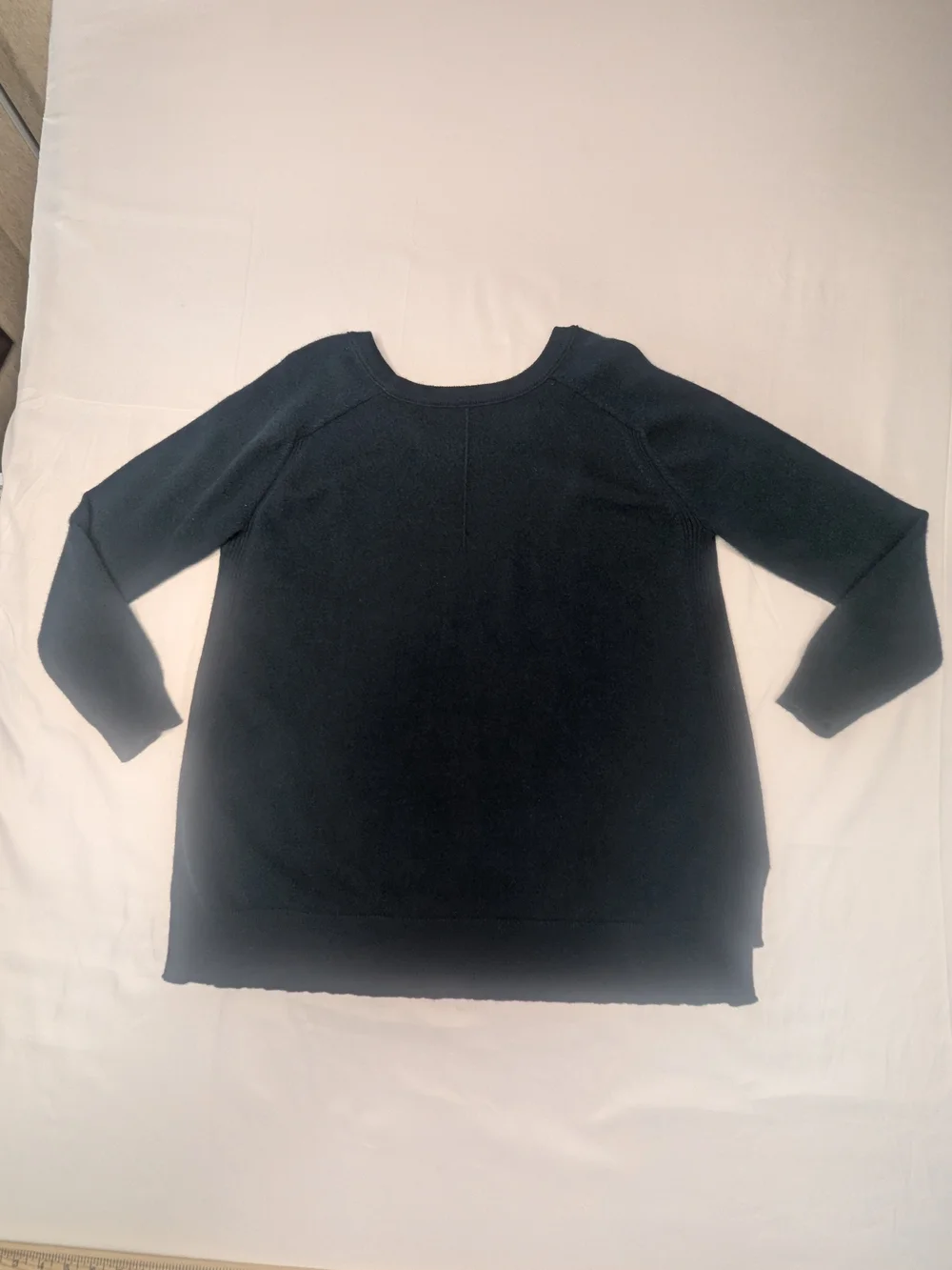 Margaret O'Leary 100% Cashmere Scoop Neck High-Low Knit Sweater Navy Blue L