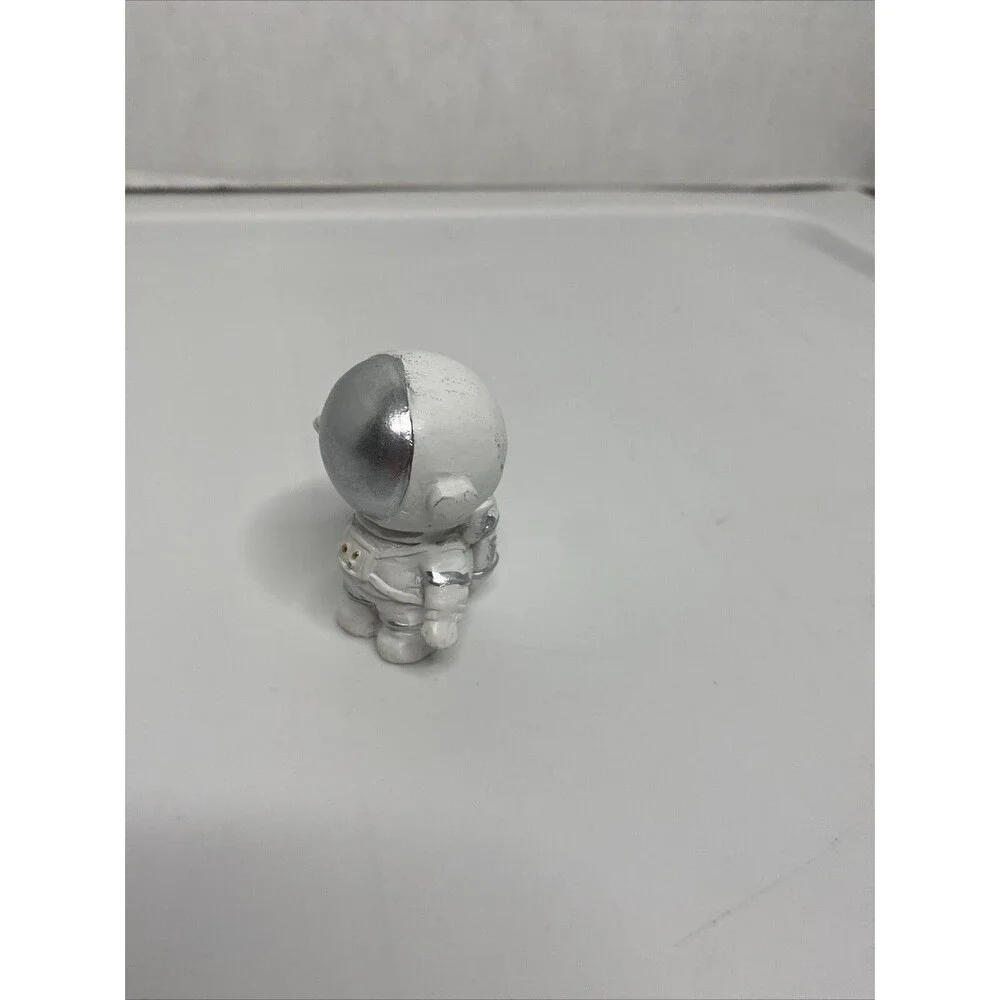 Unbranded living material resin
