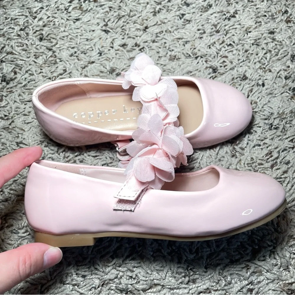 Girls’s Copper Key Blossom Chiffon Patent Floral‎ Flats- Blush Size 11