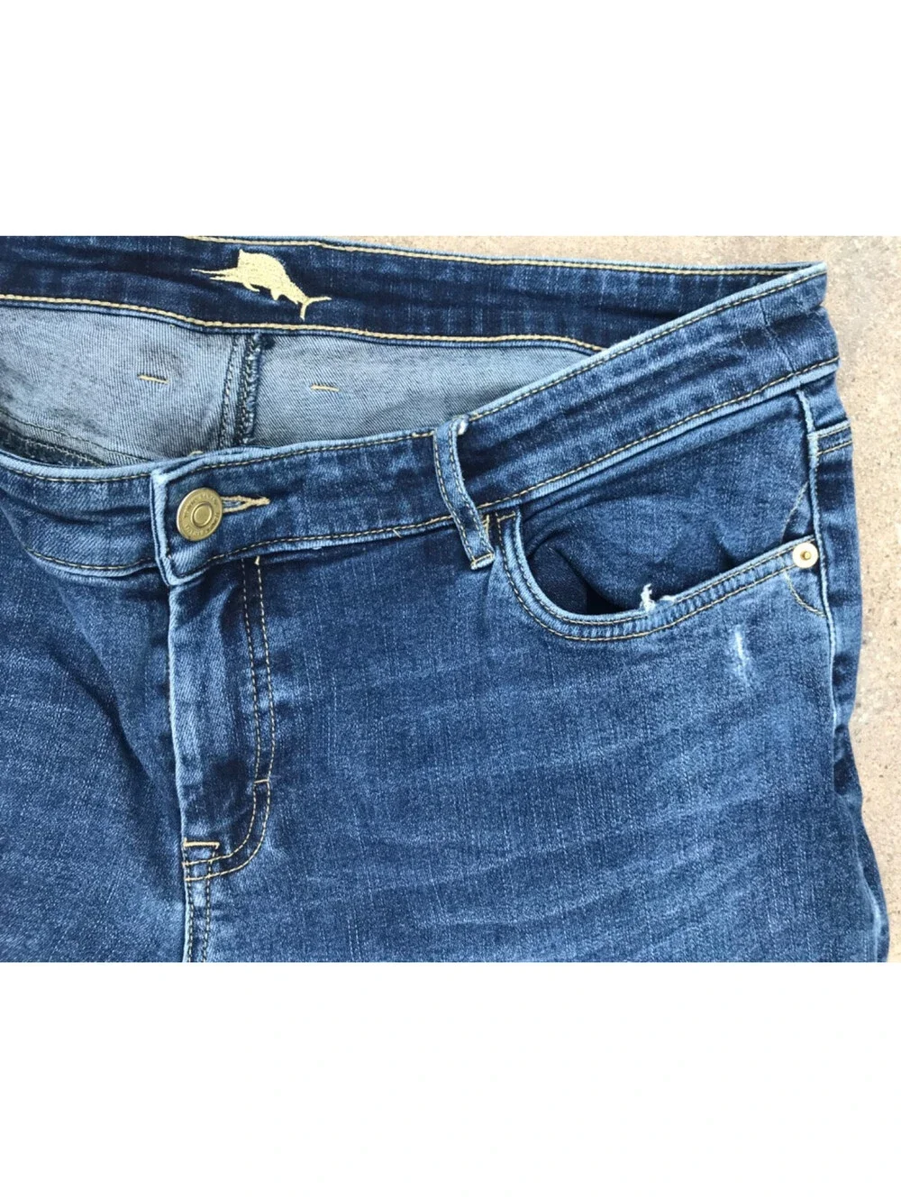 Tommy Bahama Jeans Mens 12/31 Blue Straight Leg Denim Light Wash 5 Pocket Casual