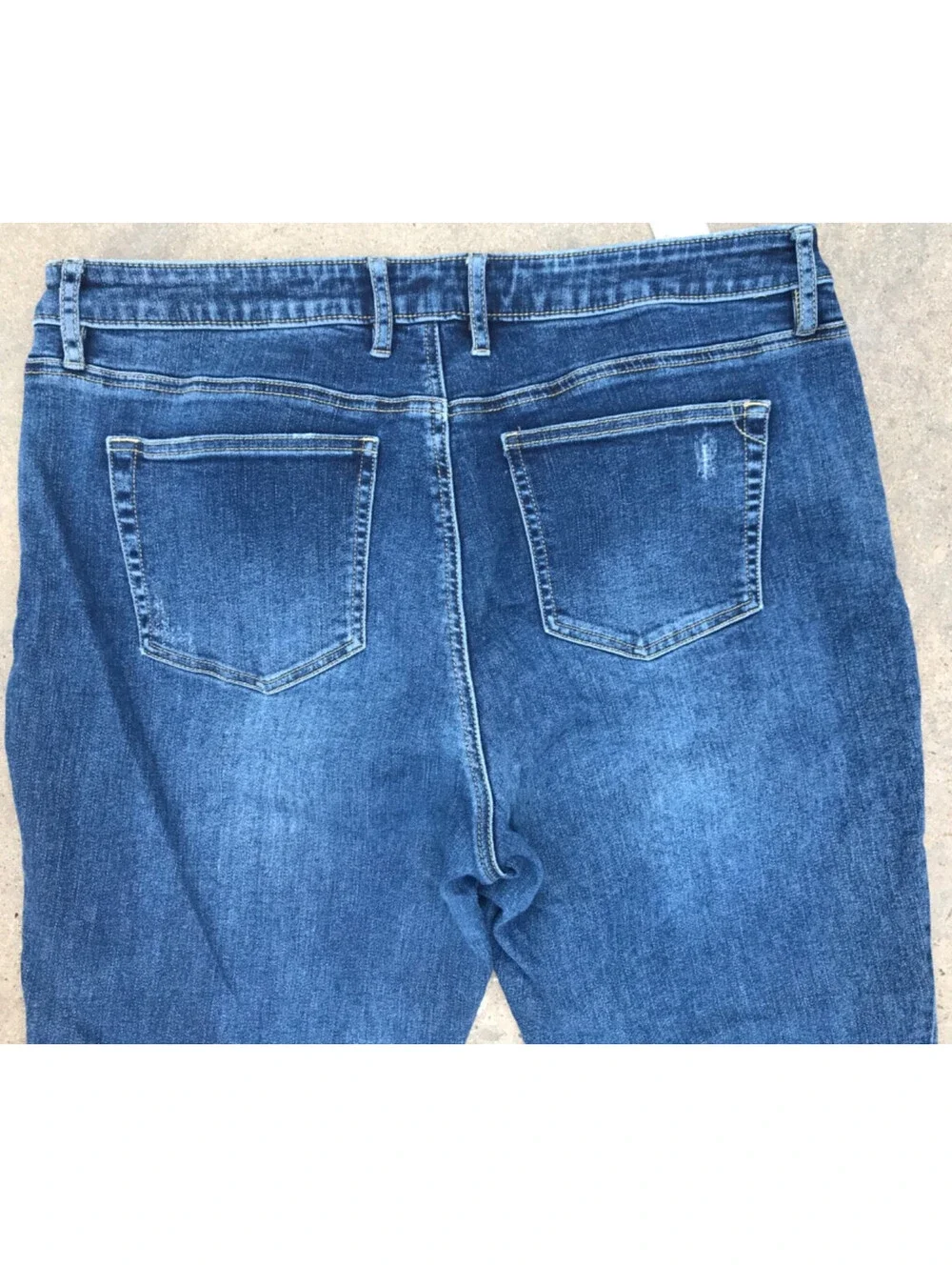 Tommy Bahama Jeans Mens 12/31 Blue Straight Leg Denim Light Wash 5 Pocket Casual
