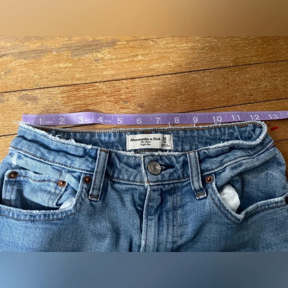 Abercrombie & Fitch excellent mom