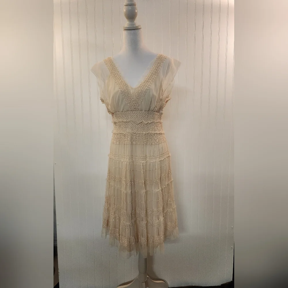 Max Studio Women's Cream Tulle Overlay Sleeveless Midi Tier Dress Size L Wedding