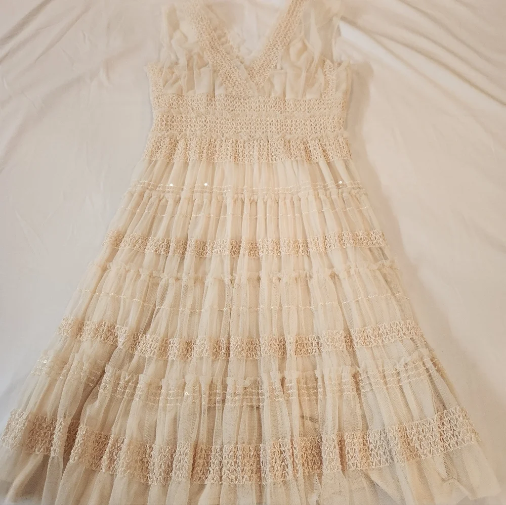 Max Studio Women's Cream Tulle Overlay Sleeveless Midi Tier Dress Size L Wedding