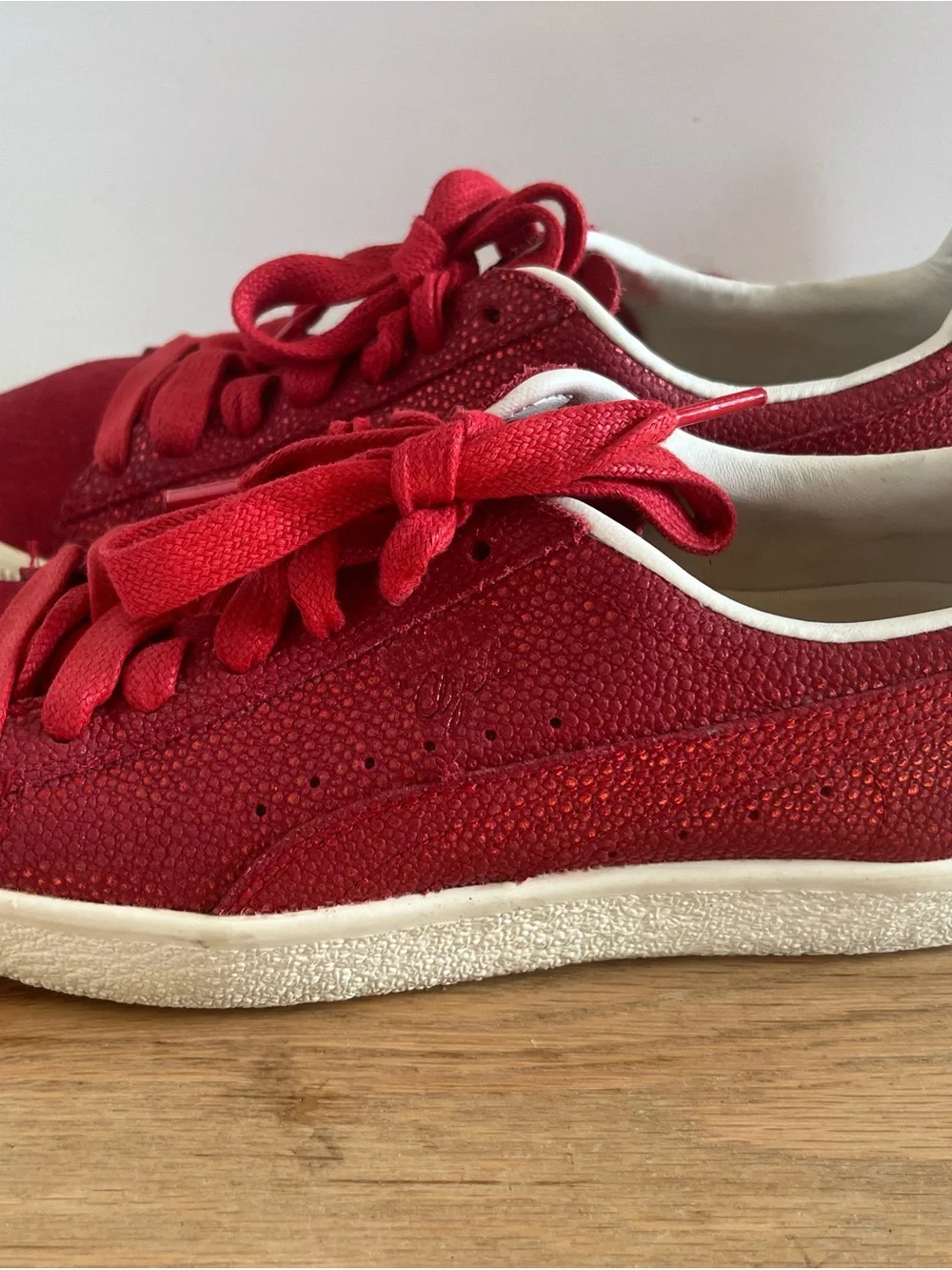 Puma interest contrast