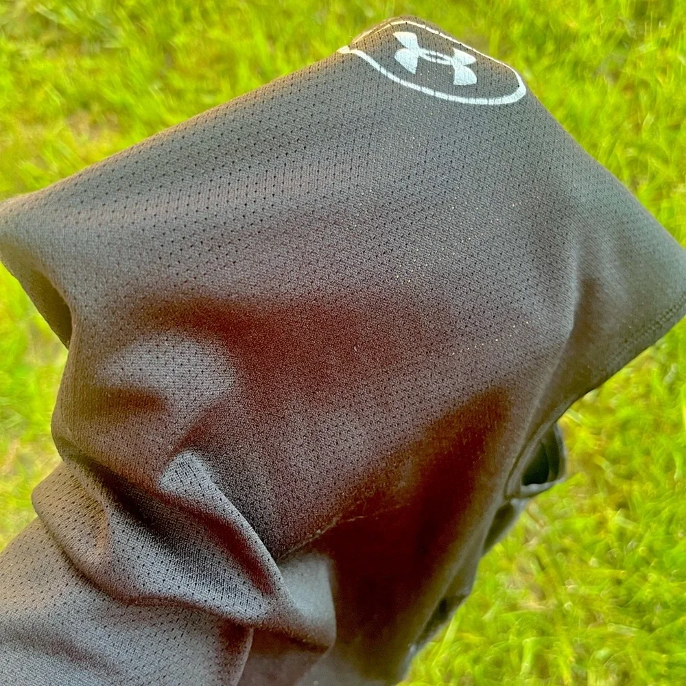 Under Armour offering base