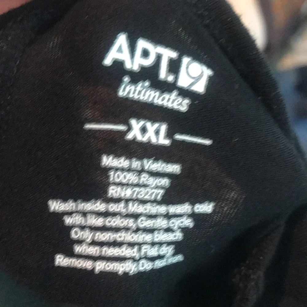 Apt. 9 black pj