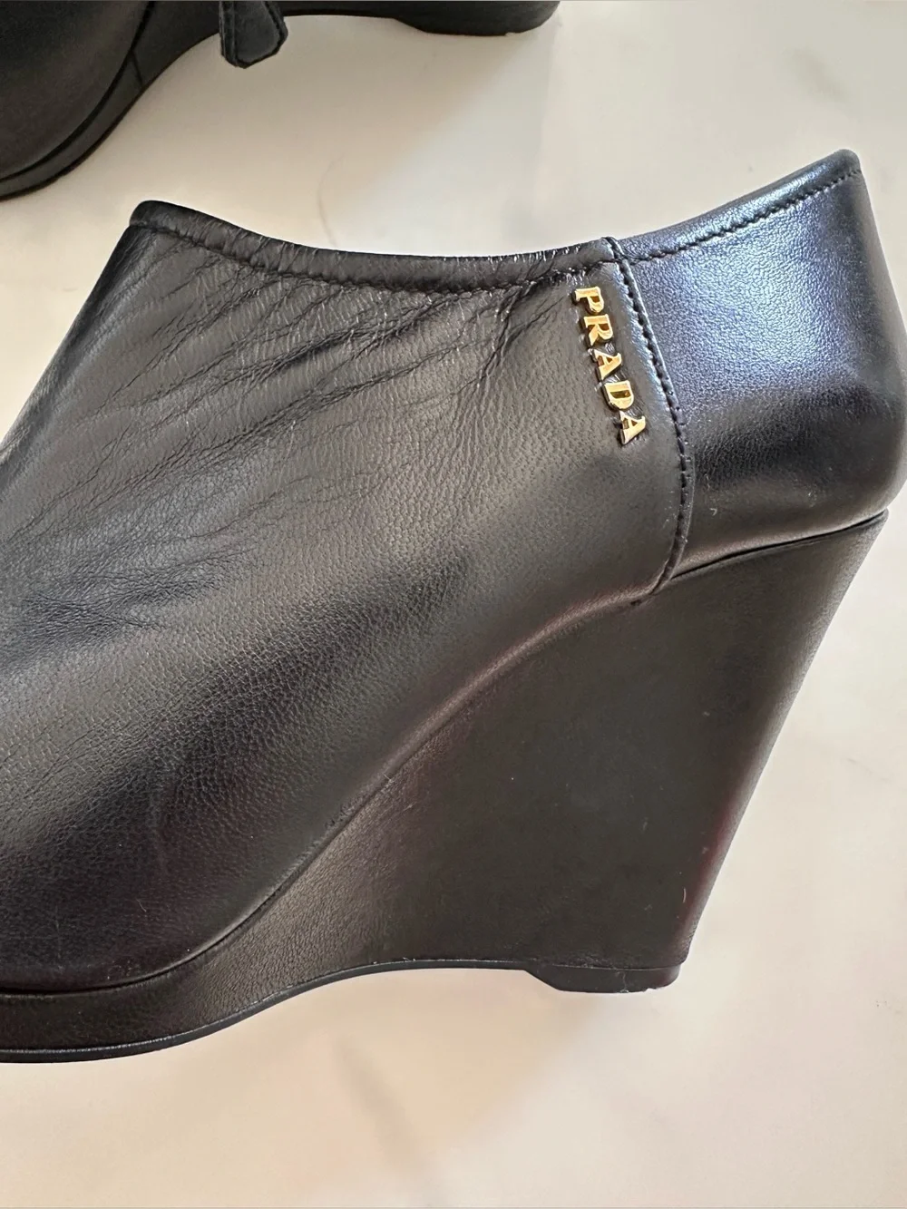 Prada 3kz040 side