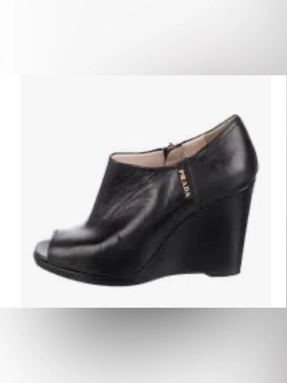 Prada 37 have size