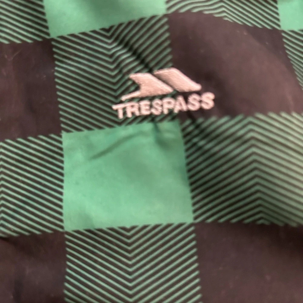 Trespass excellent worn