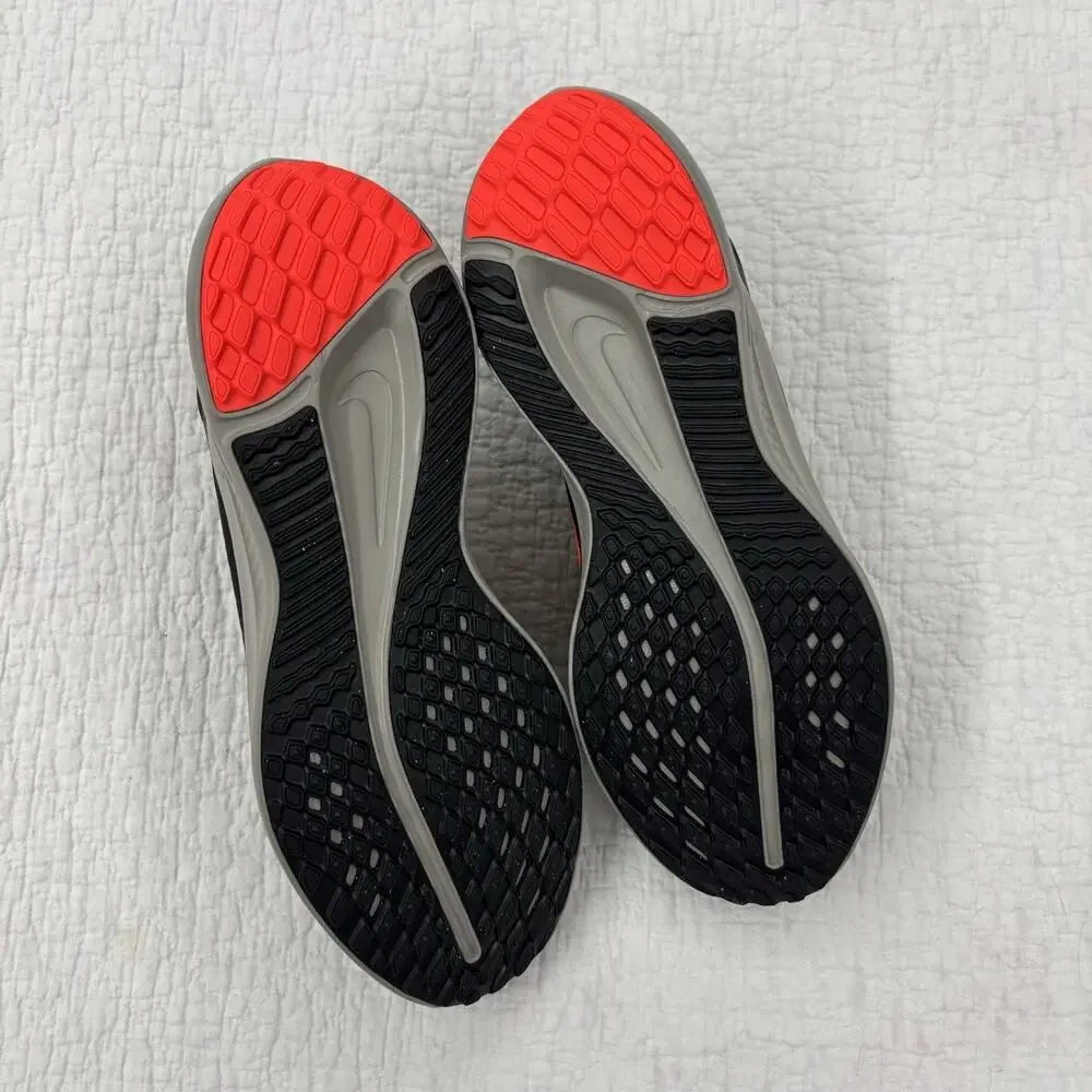 Nike black running