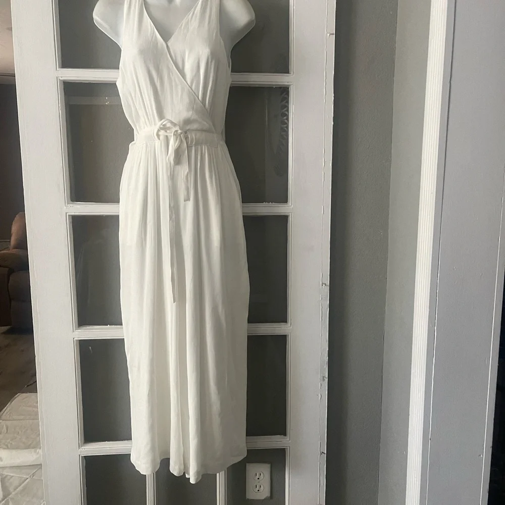Greylin White Sleeveless‎ Jumpsuit