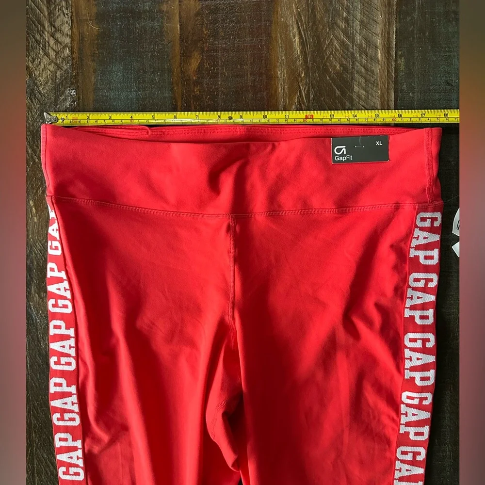 NWT Gap GapFit Women's XL Pink Logo Cropped Capri Leggings | SKU 0522