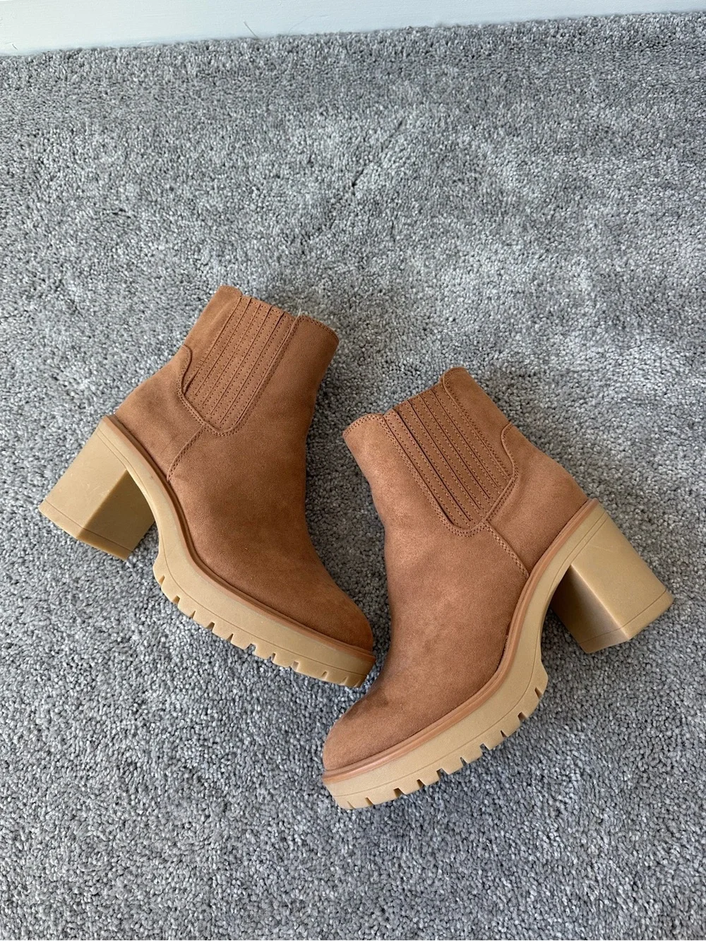 Universal Thread cognac suede