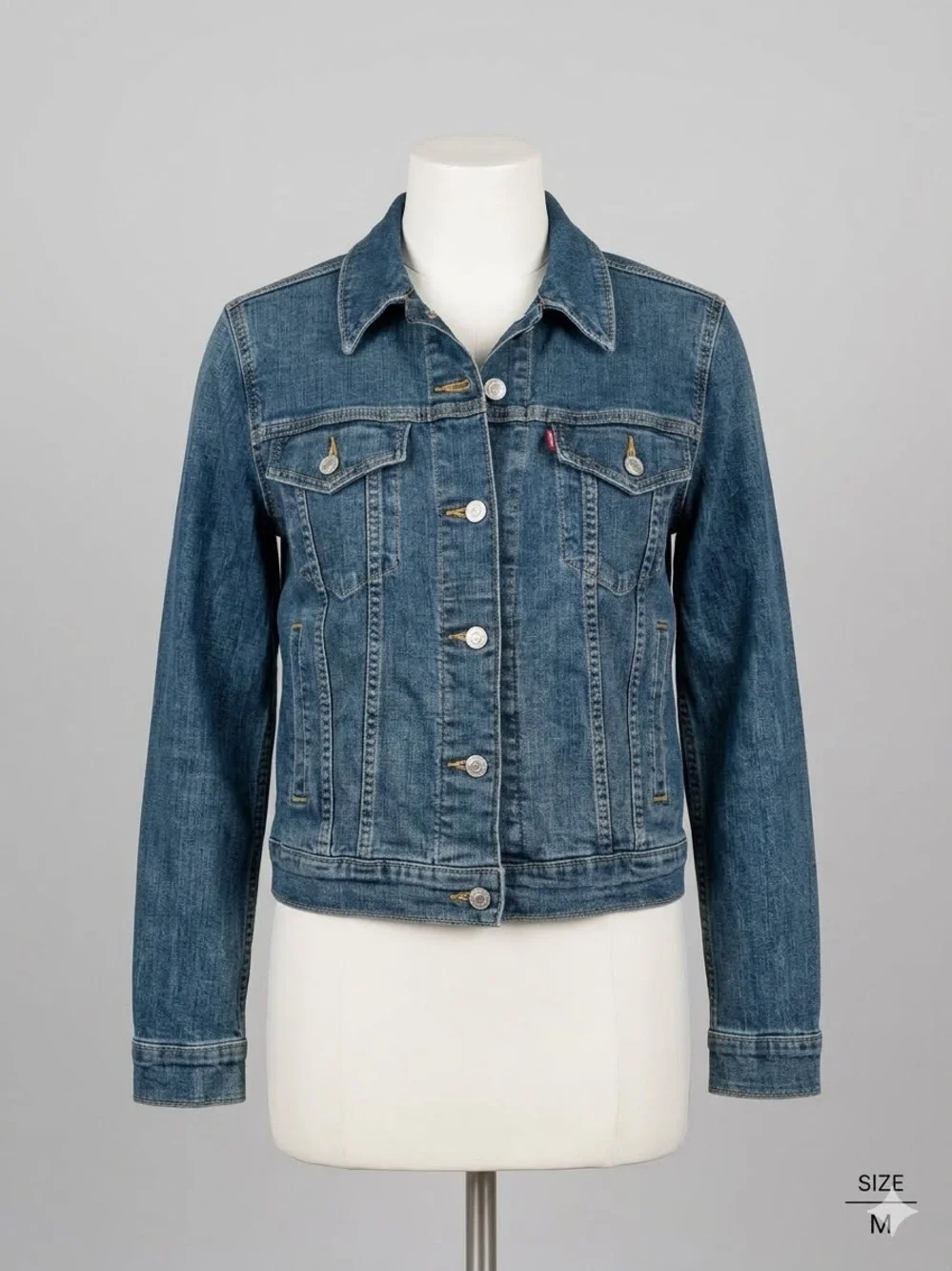 Women’s Levi's Original Trucker Jean Jacket — Blue Dark Wash Denim Shorts Size M