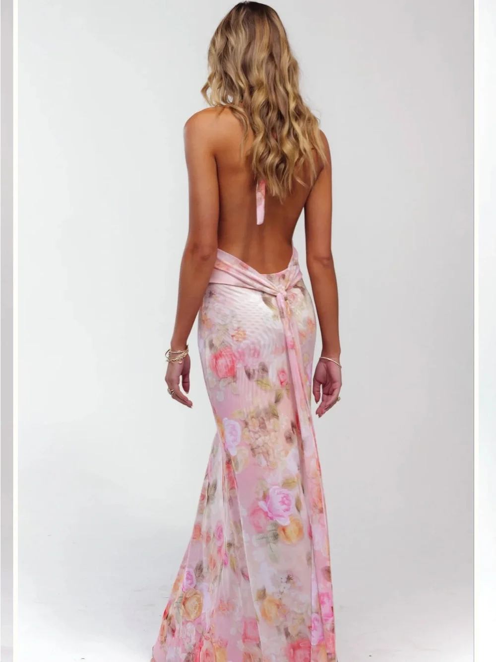 RESA flowing halter