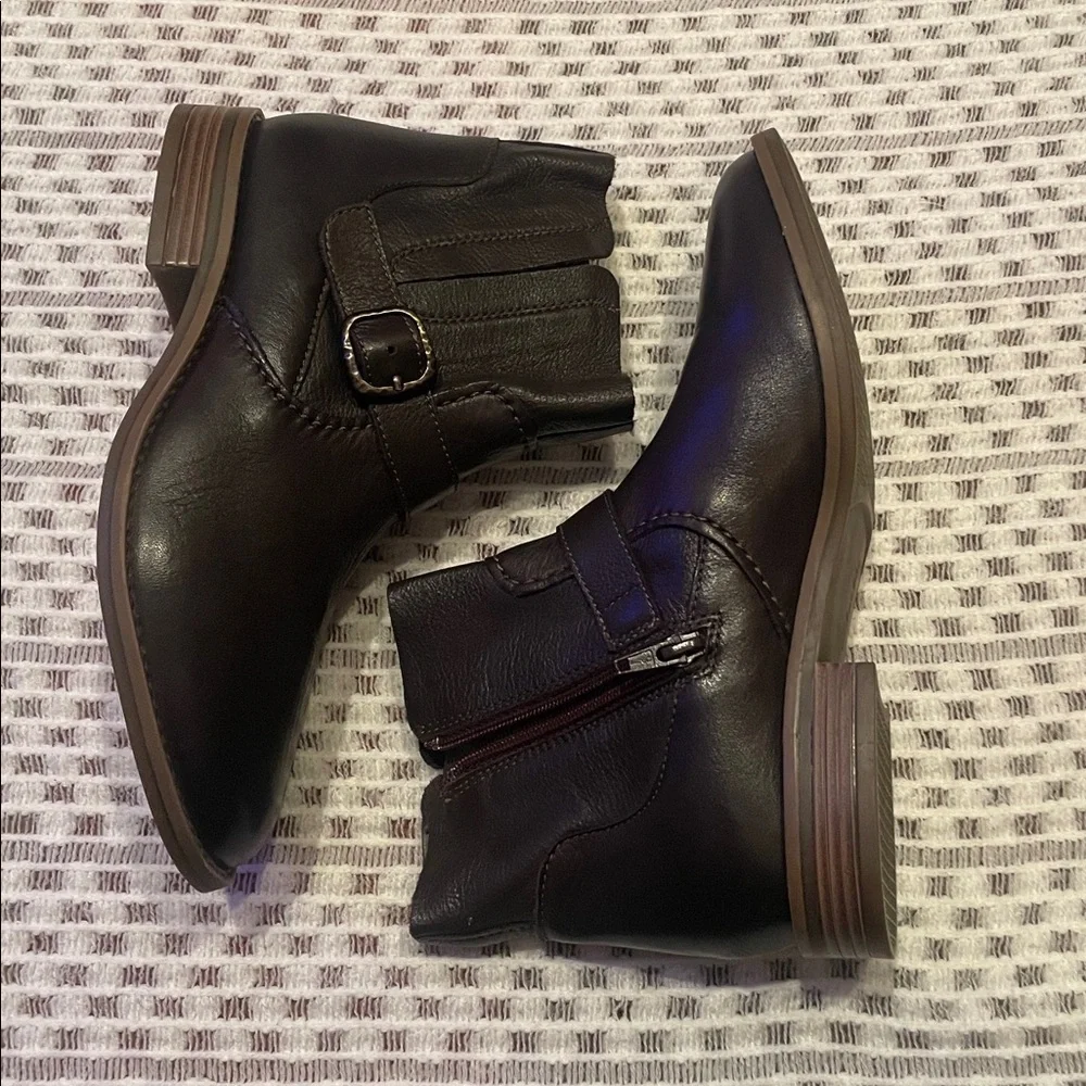 Clarks elevate your