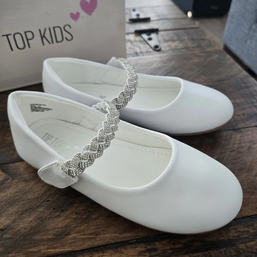 Tip Top Kids Girls MaryJane White Shoe with Rhinestone Strap. Style S170. Size 1