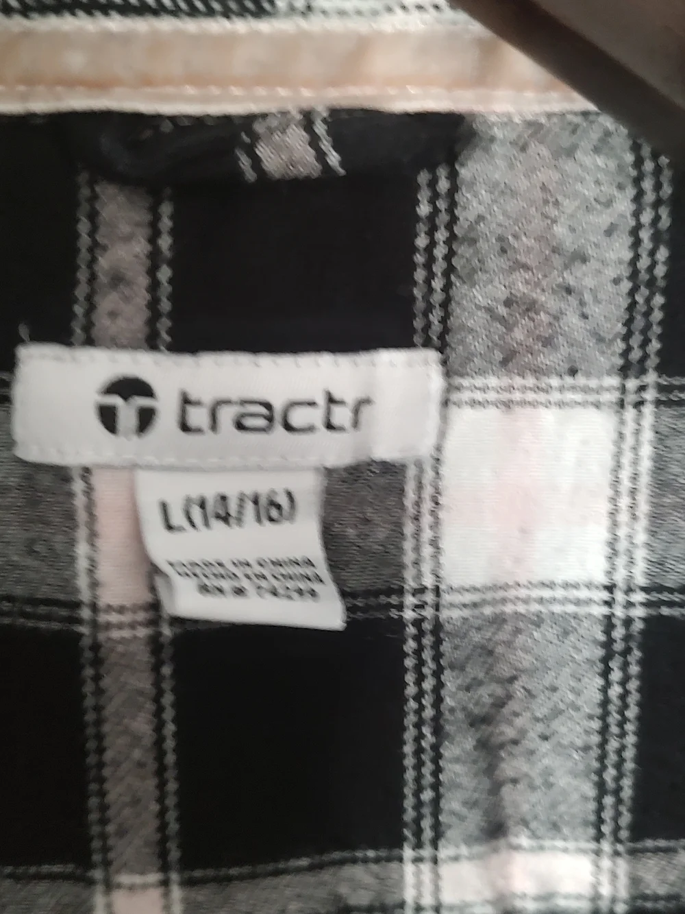 Tractr casual plaid
