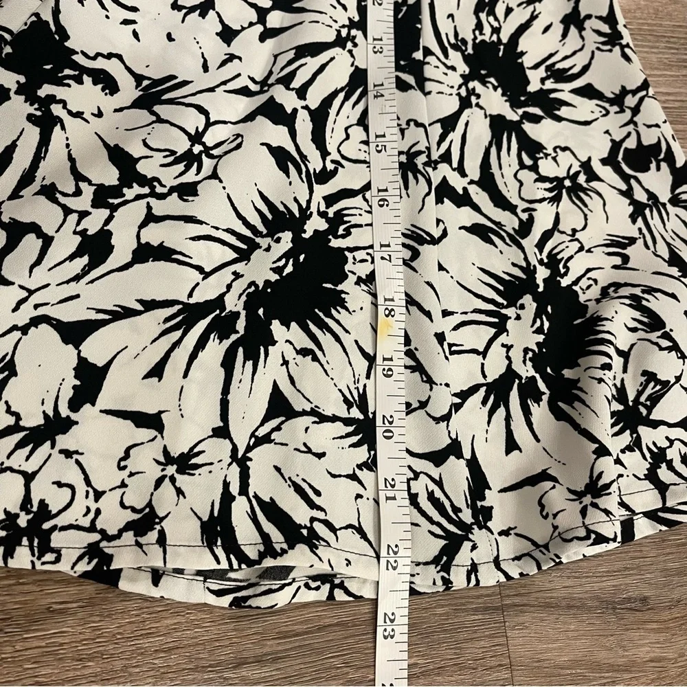 Rober Rodriguez Skirt Women’s Sz 2 Black White Floral Flowy Feminine Spring