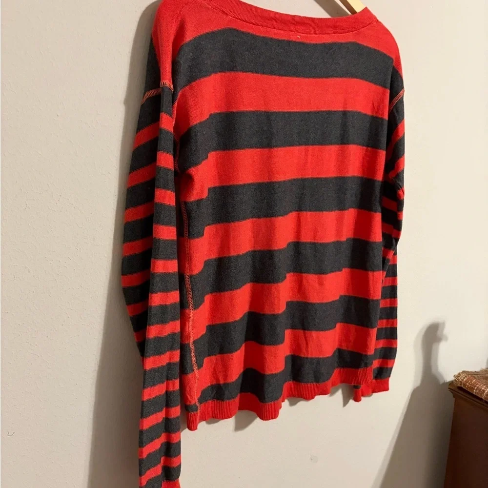 Aeropostale red gray