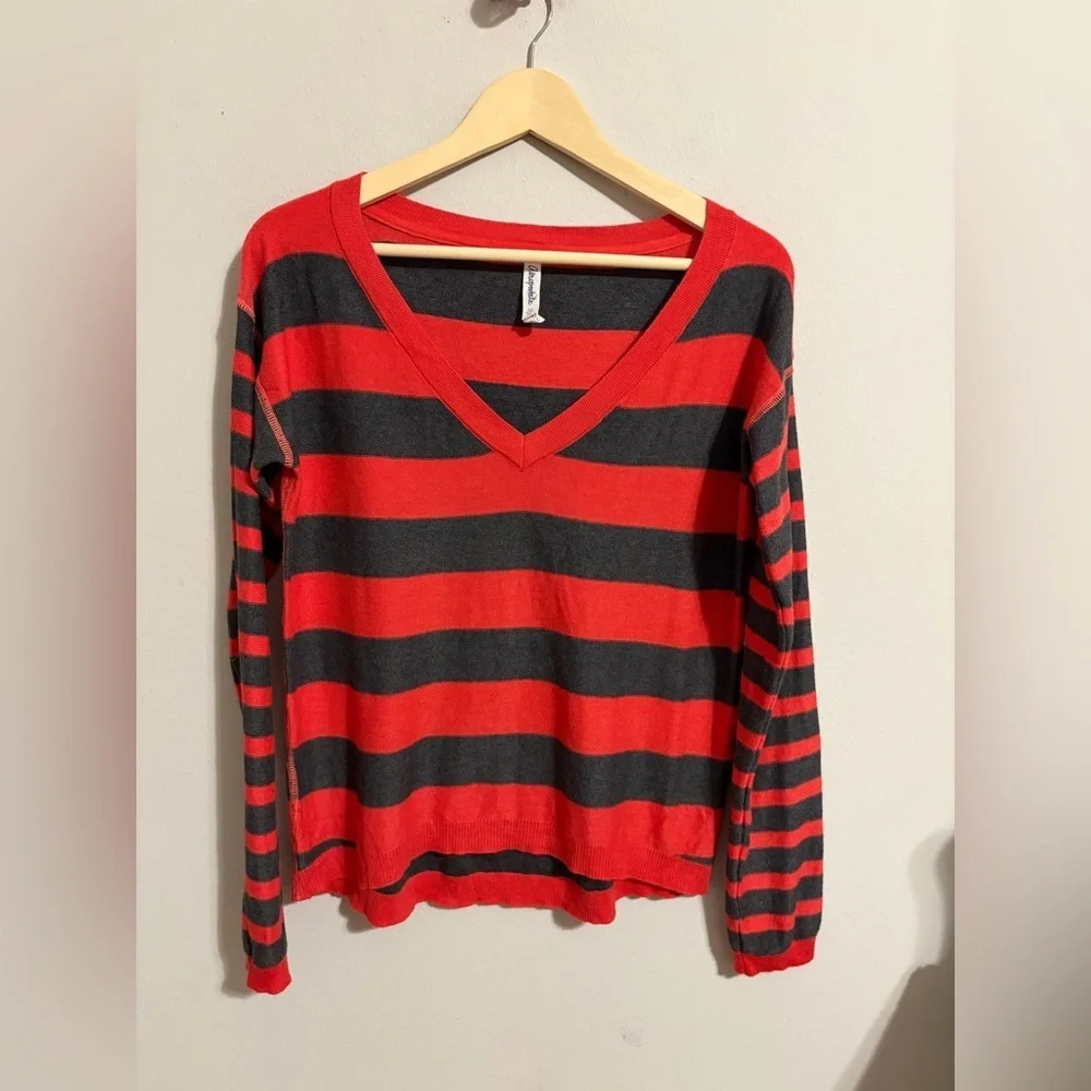 Aeropostale red gray