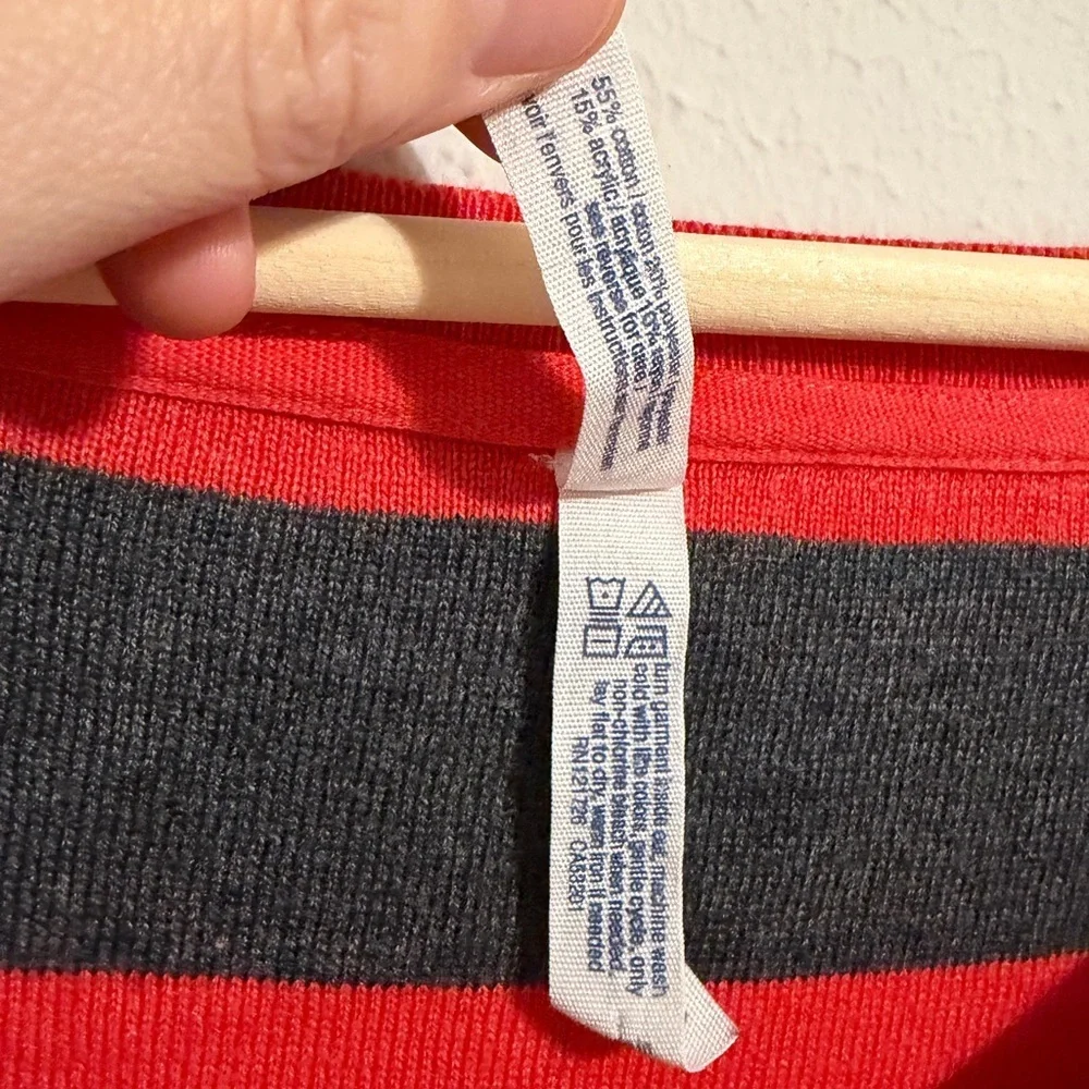 Aeropostale red gray