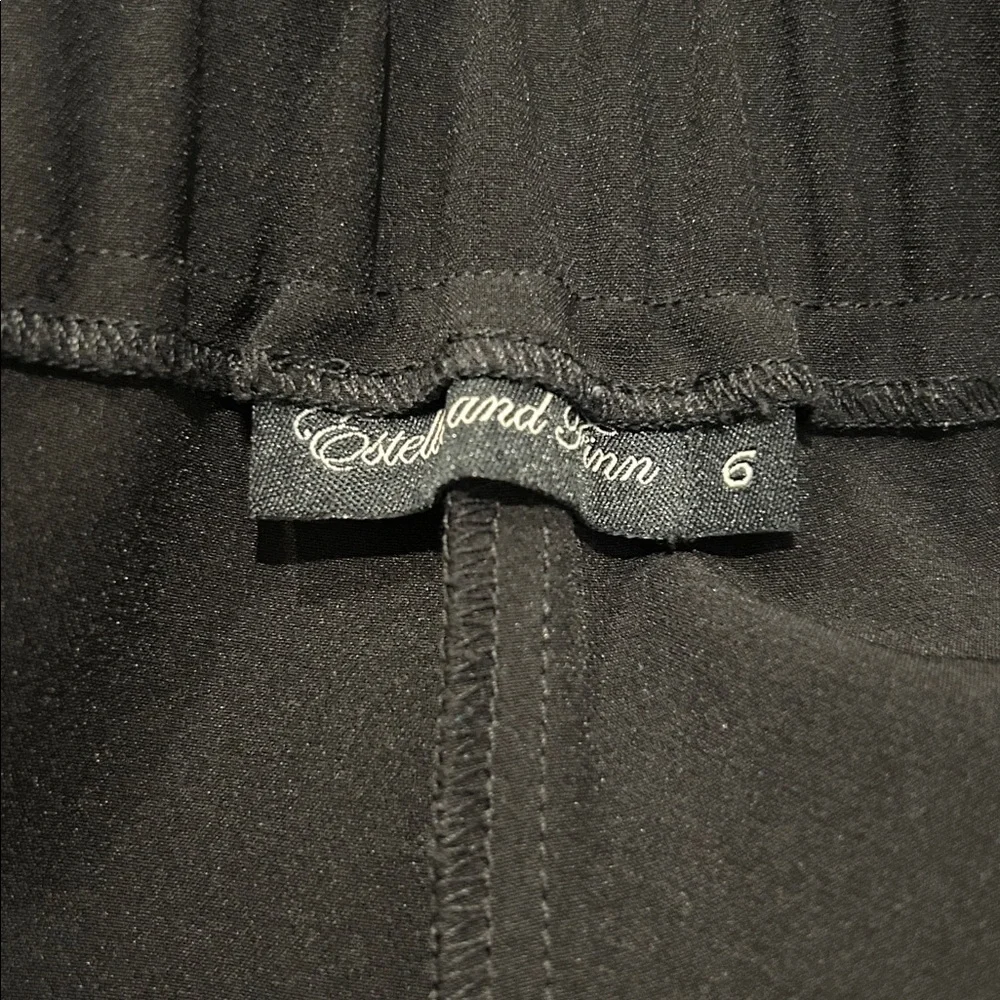 ESTELLE & FINN black pull on cropped pants