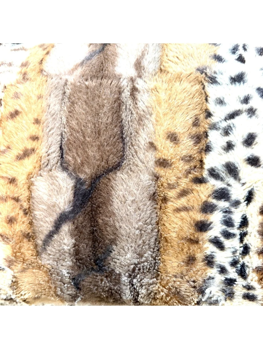 Set of 2 Faux Fur Animal Print Throw Pillows Leopard Cheetah Accent Cushions