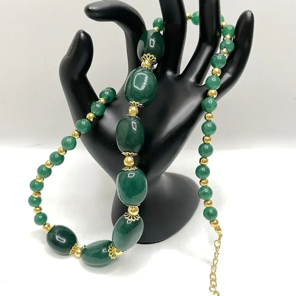 Artisan Handcrafted Green Gemstone Gold Tone Beaded Statement Necklace Elegant
