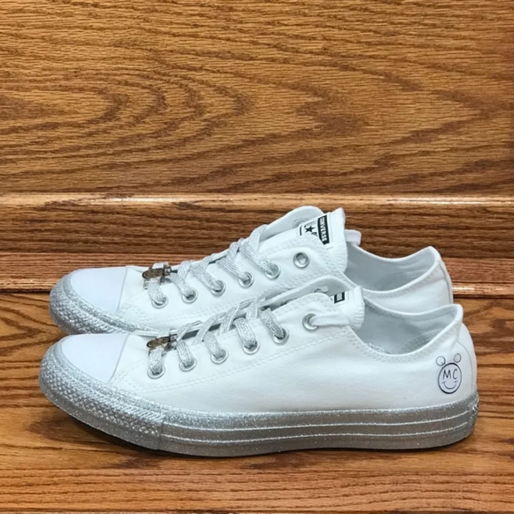 Converse miley cyrus