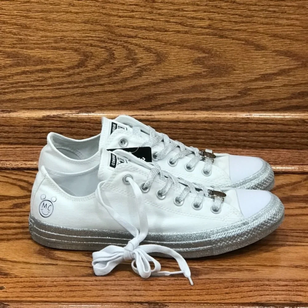Converse miley cyrus