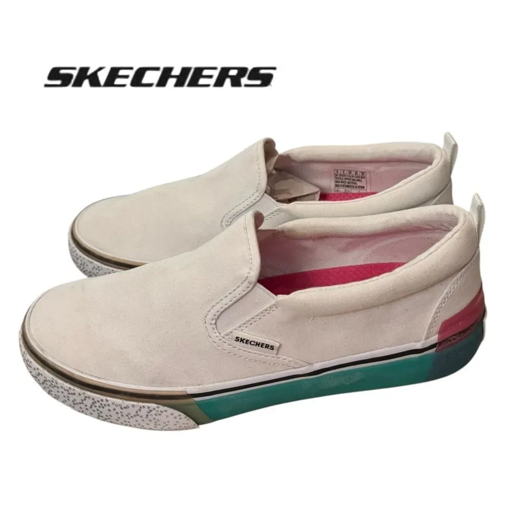 Skechers Sparked Low-Top White Canvas Women's Slip-on Sneakers 9