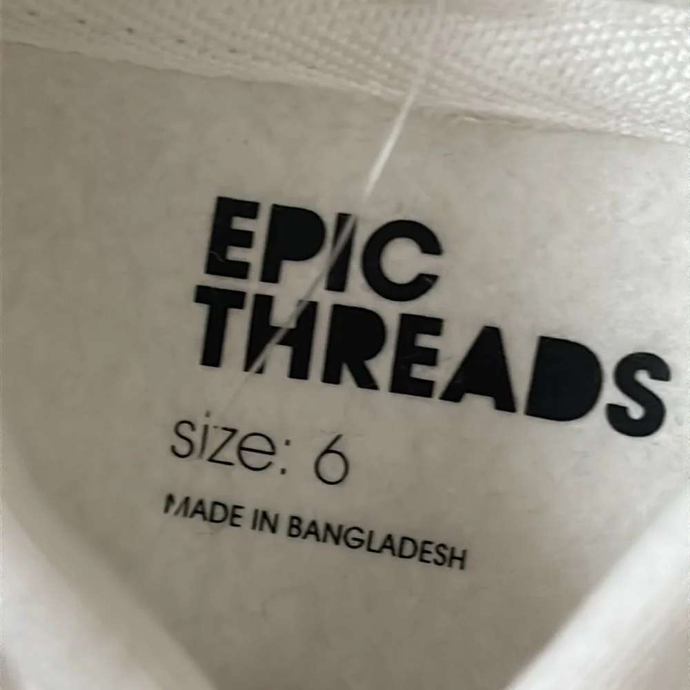 Epic Threads threads front style