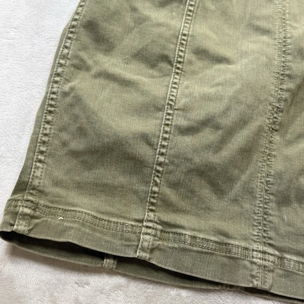 Free People details brand