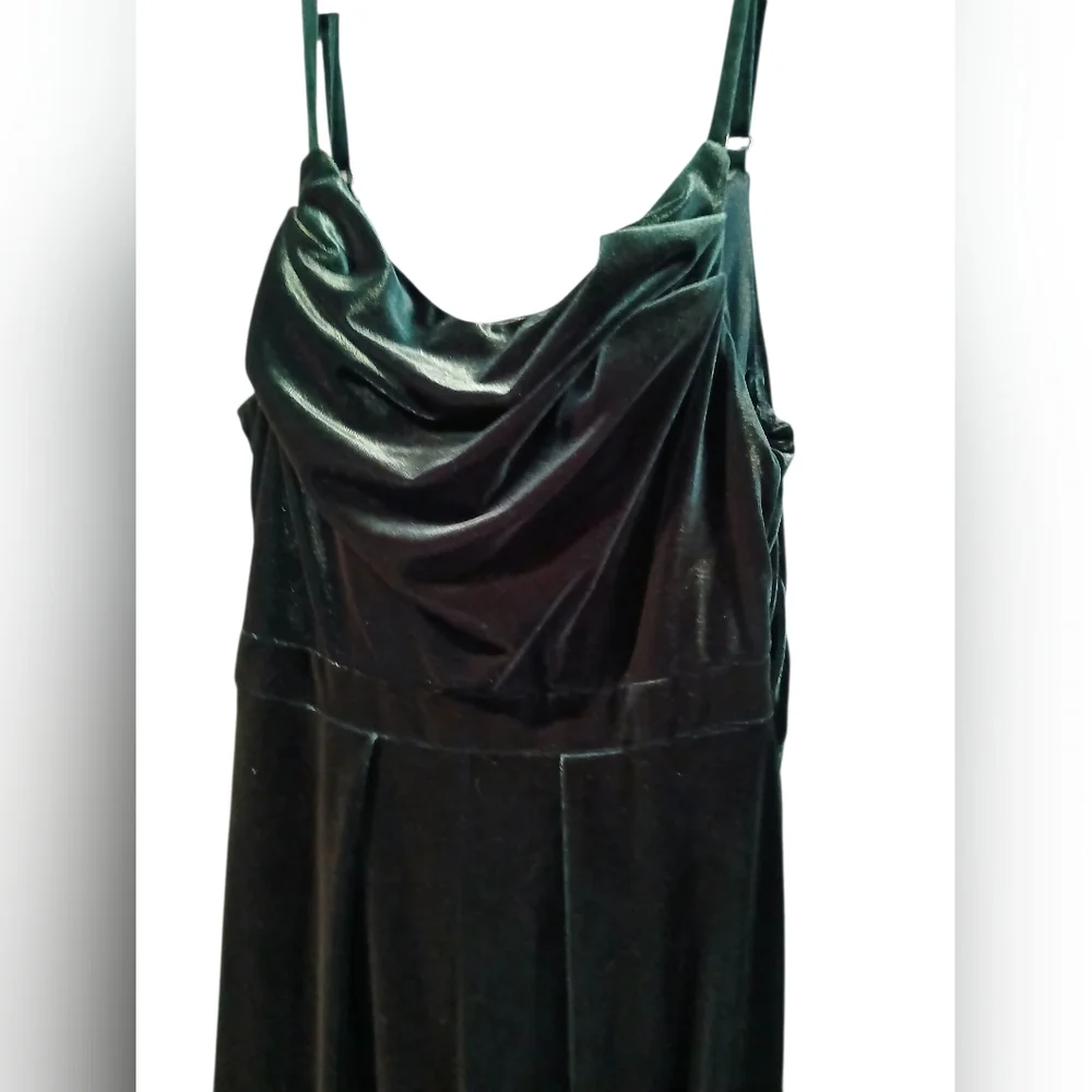 Revelry details zips