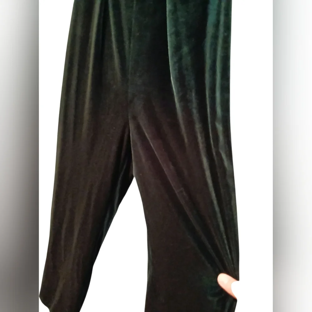 Revelry details zips