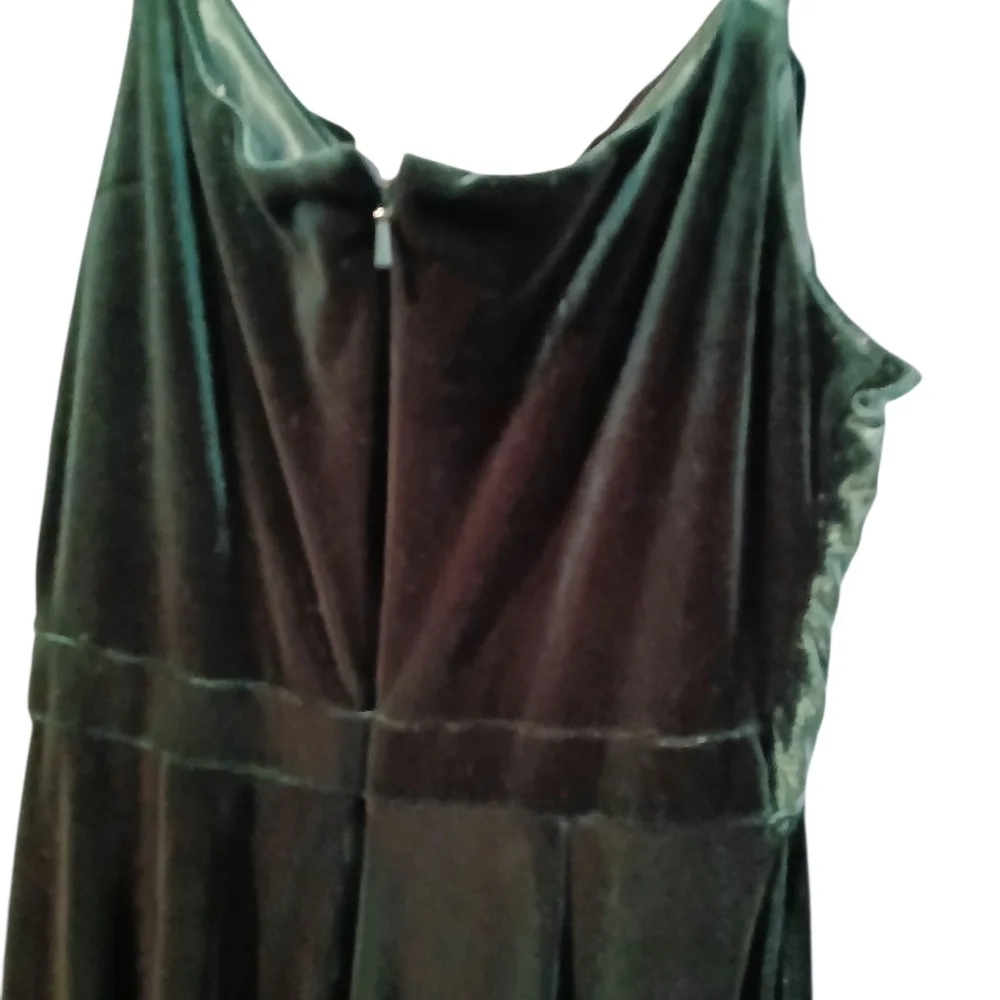 Revelry details zips