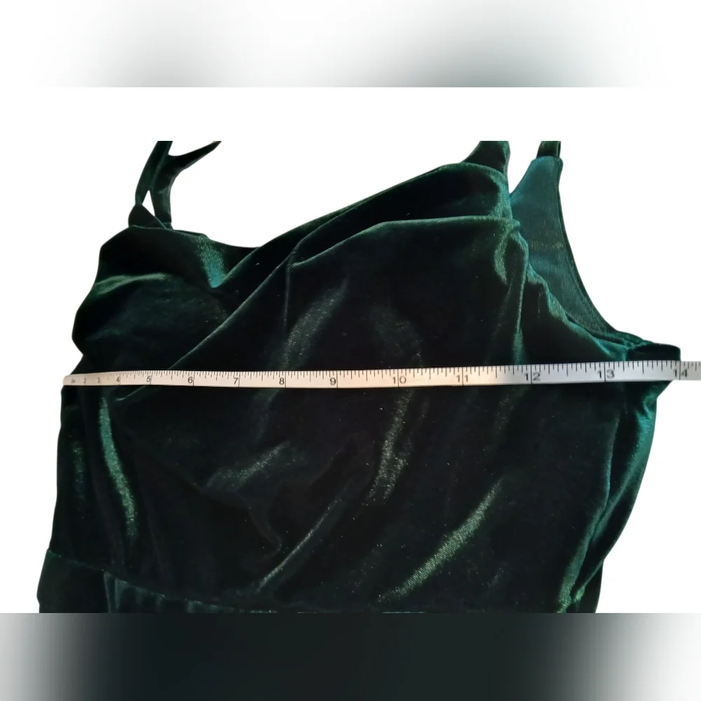 Revelry details zips
