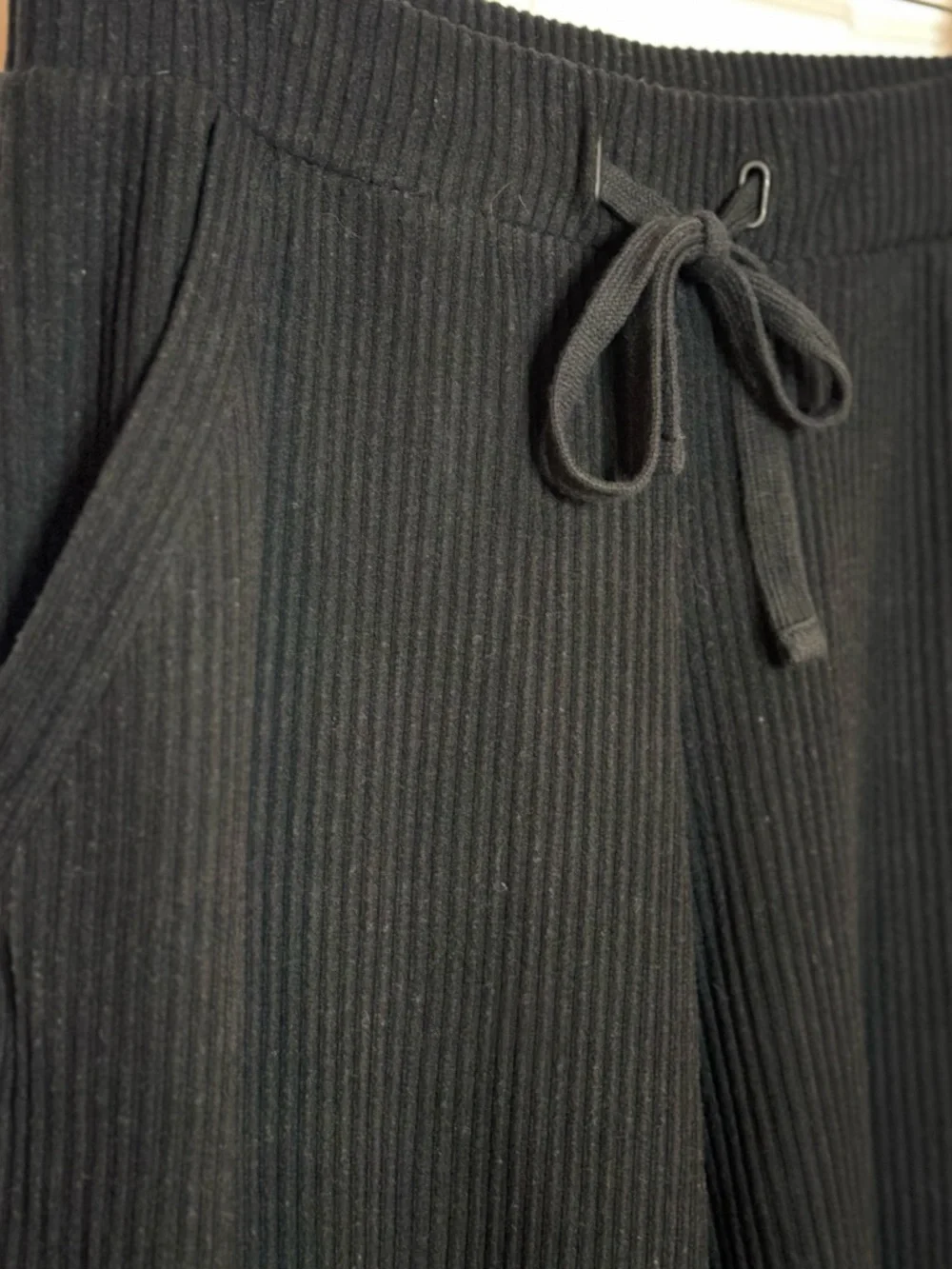 ALO Yoga soft ribbed