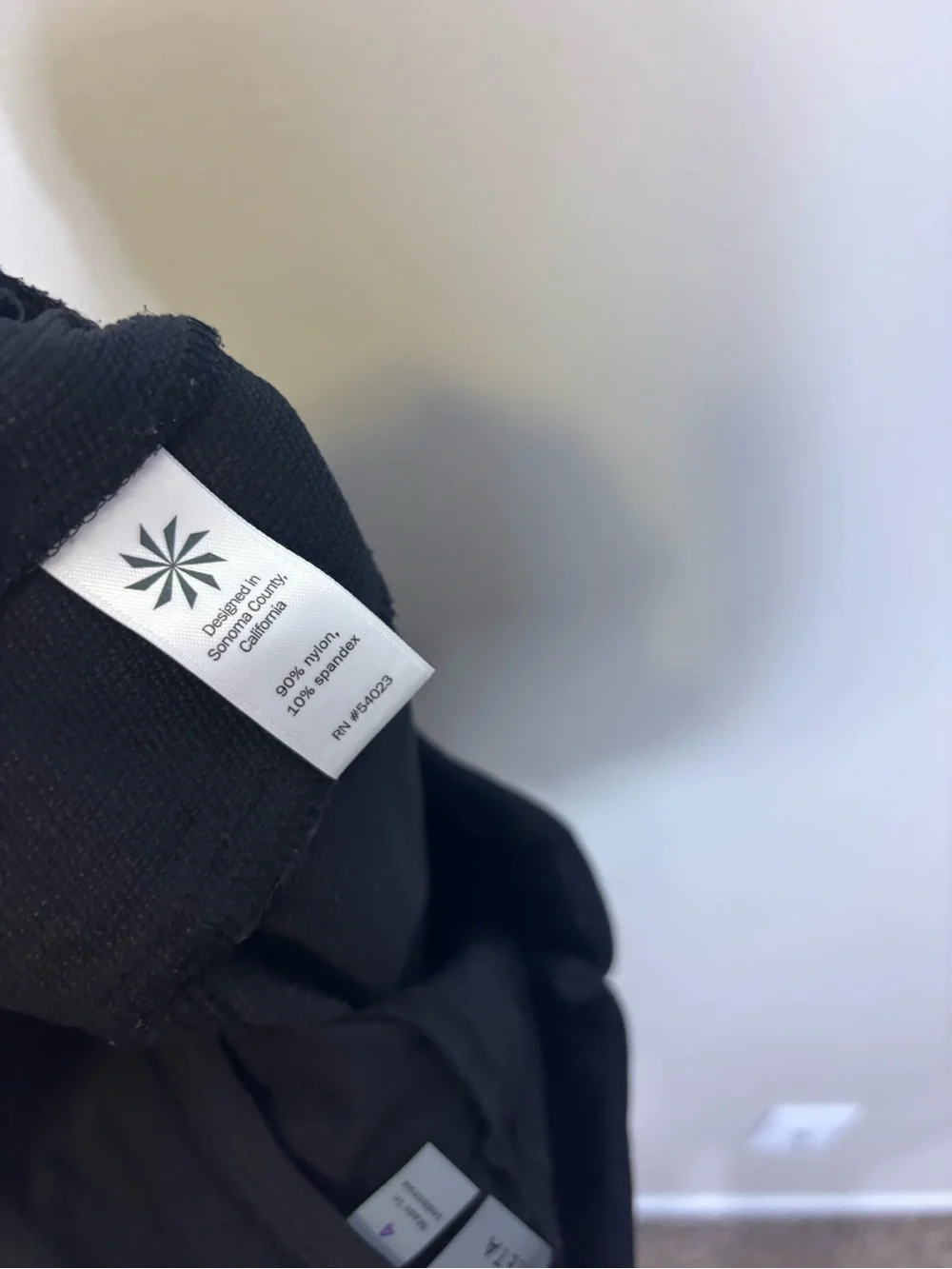 Athleta clasp zipper