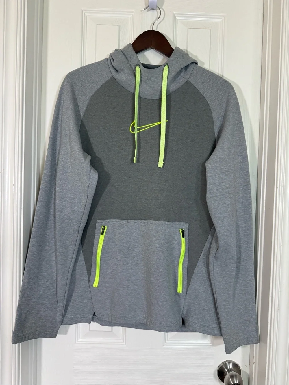 Nike therma fit