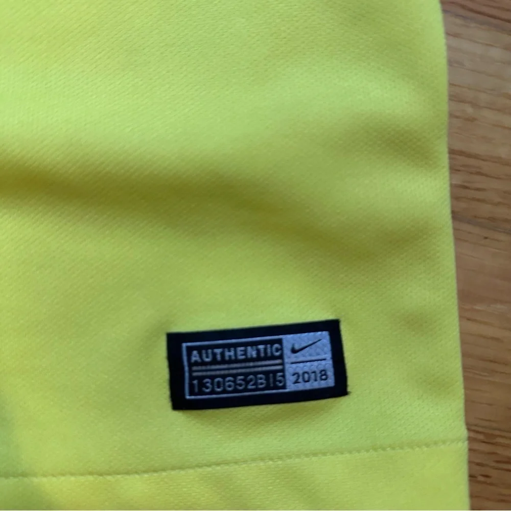 CHELSEA  FOOTBALL SHIRT SOCCER JERSEY NIKE YELLOW sz L MEN(f6