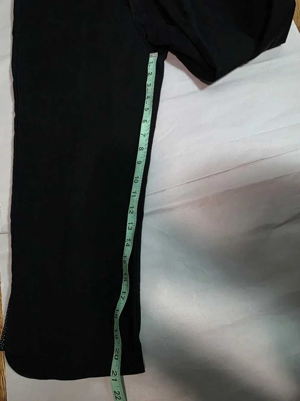 ​NYDJ Black Crop Jeans Size 12 Rhinestone Slit Hem Made in USA  Capris
