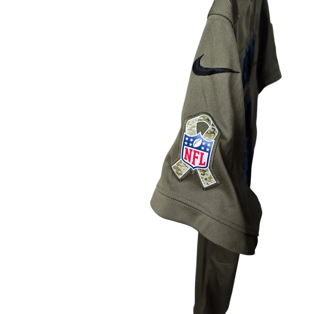 Nike shirt size